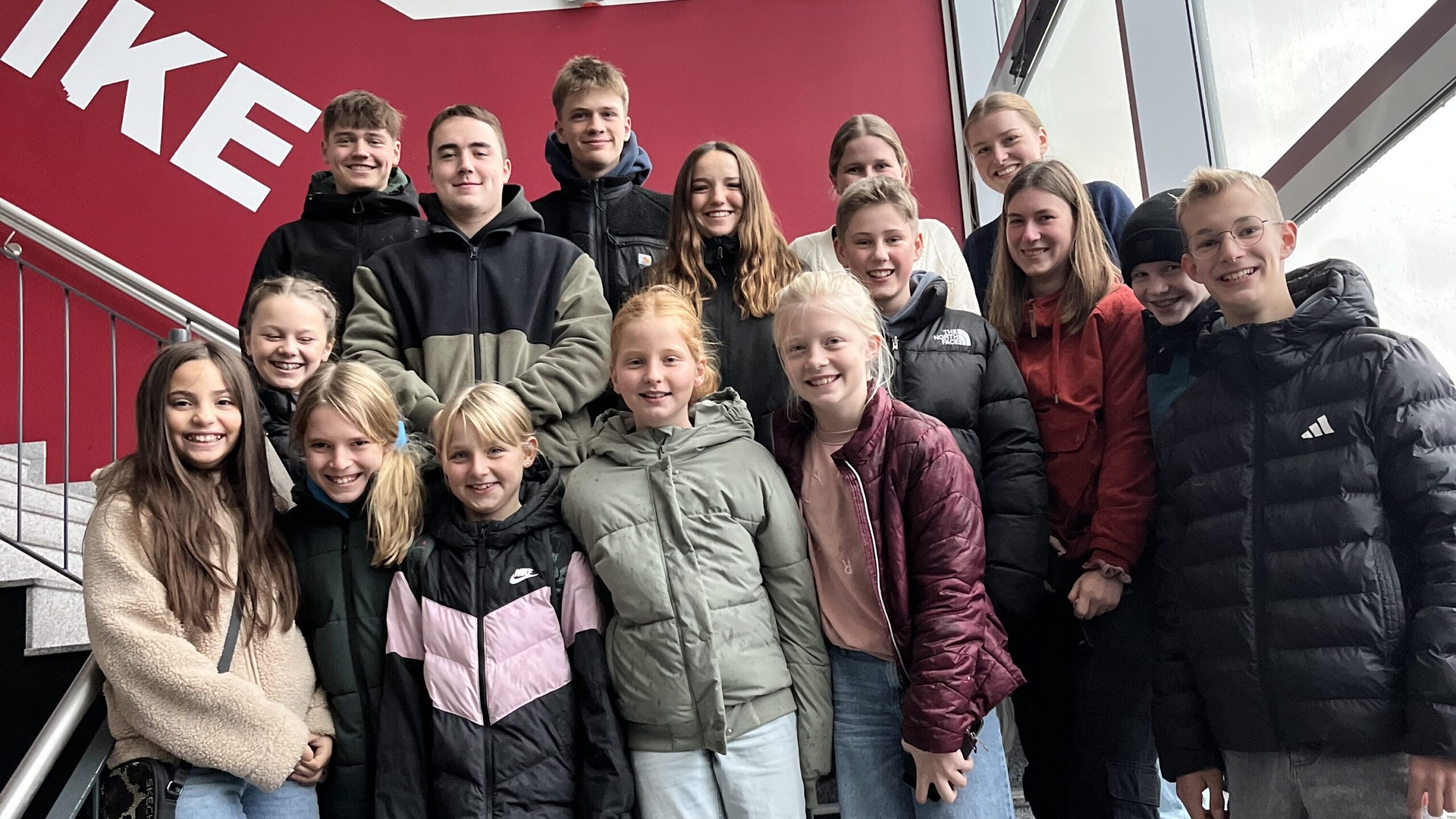 2025-10-Belecke-Messdiener-scaled-aspect-ratio-16-9